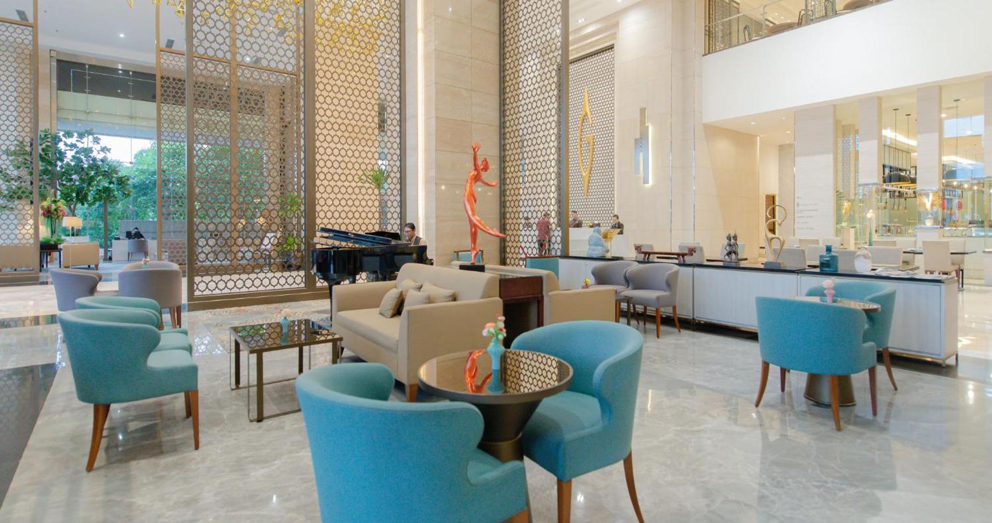 Gumaya Tower Hotel Semarang Dış mekan fotoğraf